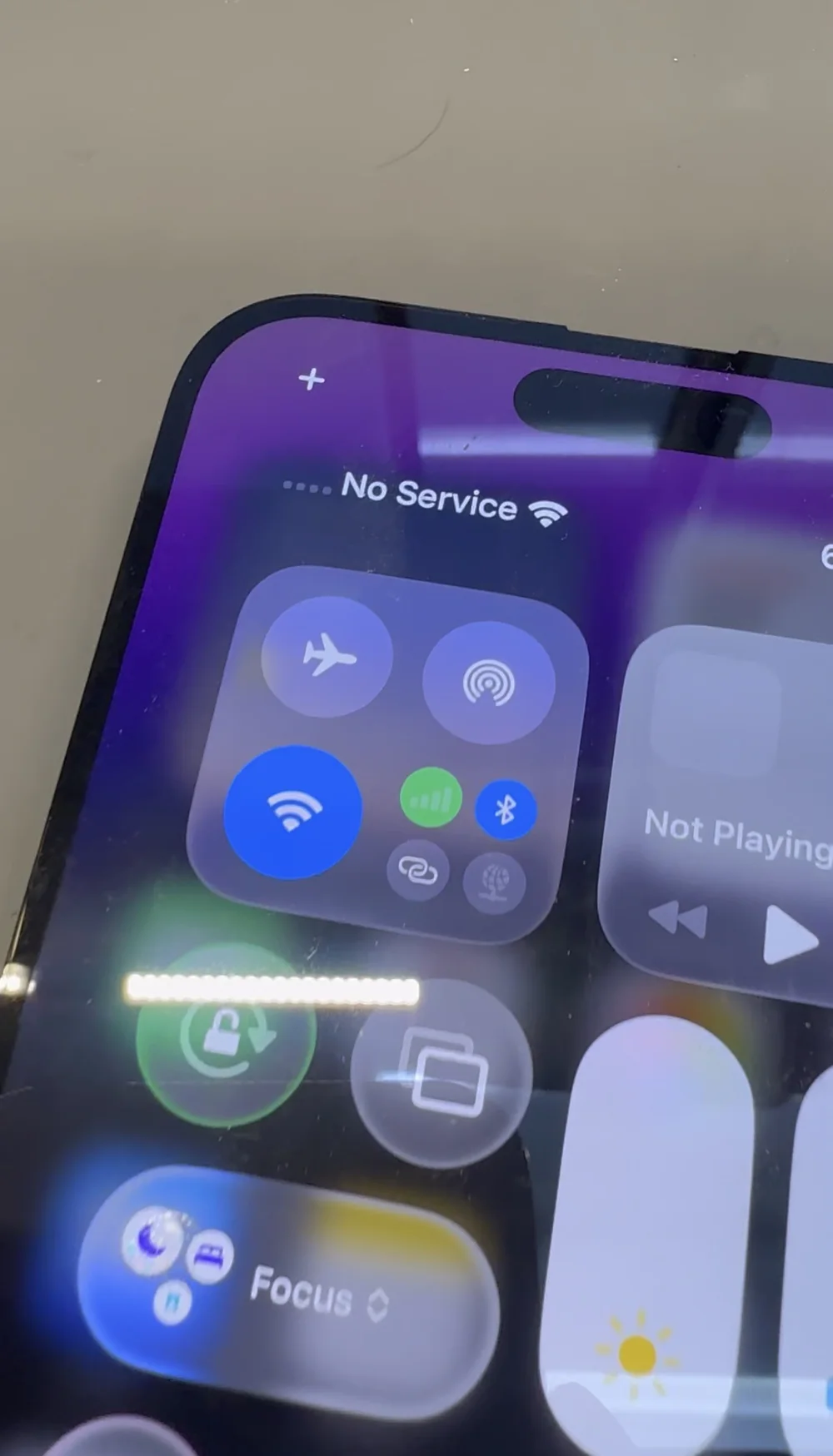 iPhone 14 Pro Max Control Centre showing No Service in the status bar while Wi-Fi is connected