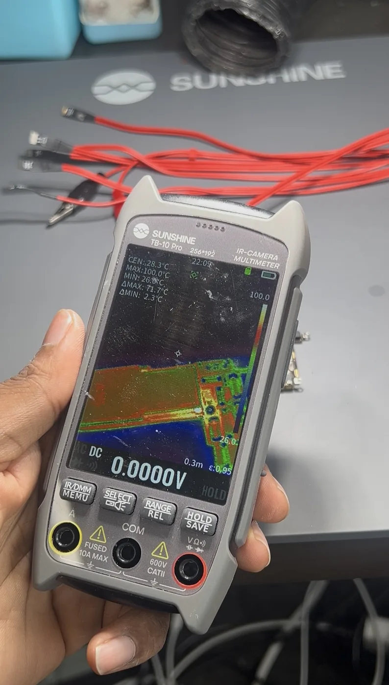 Thermal camera pinpointing a failed component on a logic board during data recovery